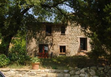 Blick auf das Haus mit Appartemento im Erdgeschoss